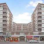 King-sized Studio, 6th floor + lift, Regent’s Park